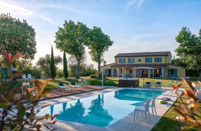 Ferienhaus San Costanzo für 1 - 14 Personen mit 6 Schlafzimmern - Ferienhaus