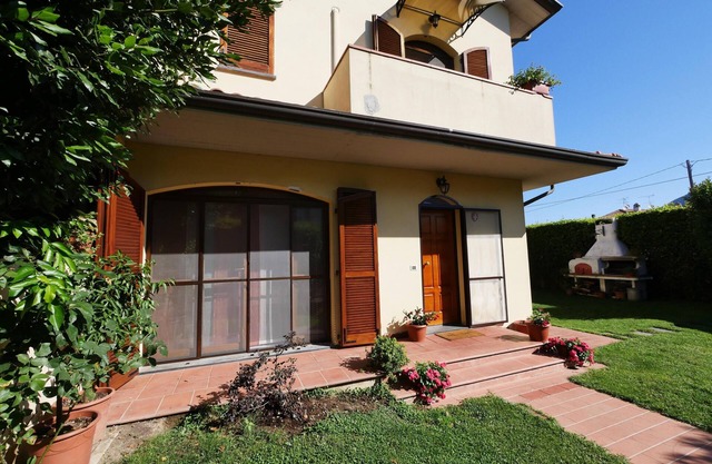Ferienhaus mit Garten