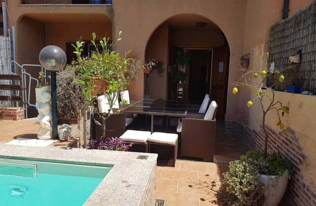 Ferienhaus mit Pool