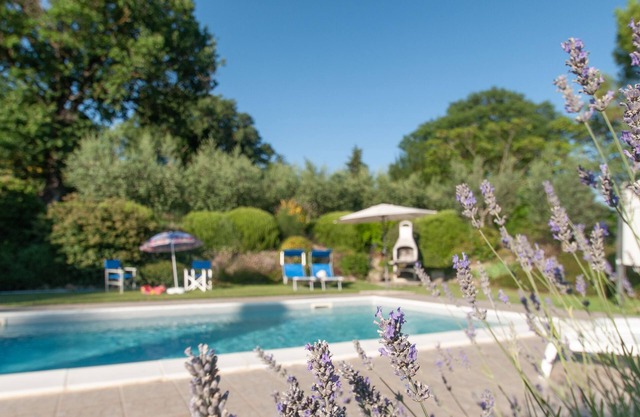 Ferienhaus mit Privatpool und Ausblick im grünen Umbrien