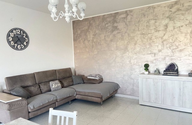 Holiday in Campomarino: 2 bedrooms, Wi-Fi, 1 parking space, residence near the sea