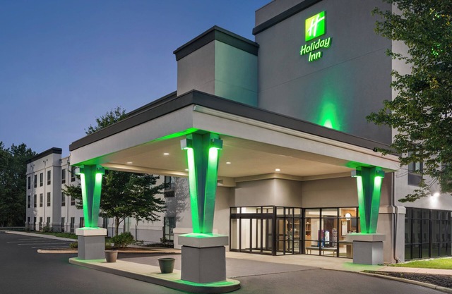 Holiday Inn Cheshire - Southington by IHG