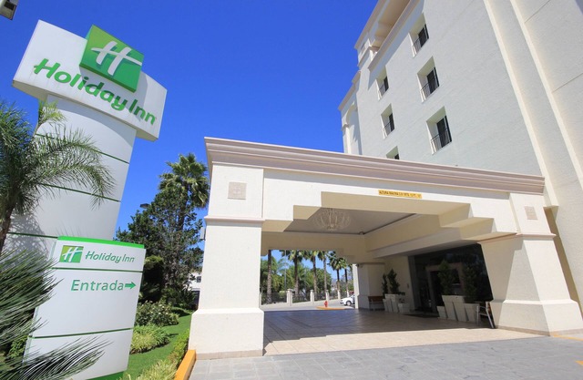 Holiday Inn Convention Center by IHG