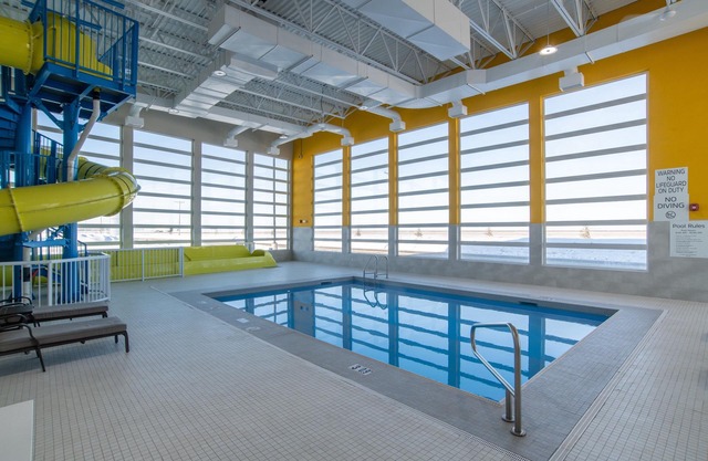 Holiday Inn Express and Suites Moose Jaw by IHG