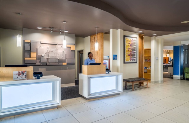 Holiday Inn Express and Suites Winona North by IHG