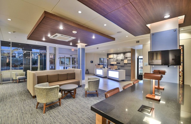 Holiday Inn Express and Suites-Lehi - Thanksgiving Point by IHG