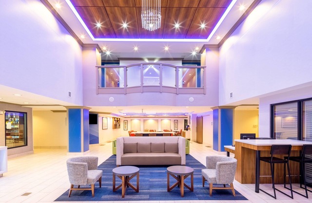 Holiday Inn Express Coventry S - West Warwick Area by IHG