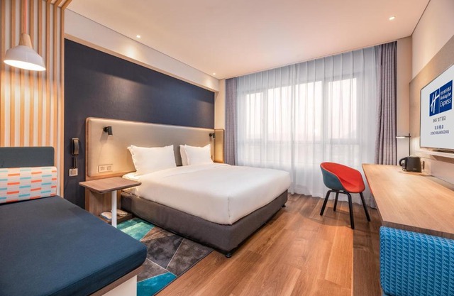 Holiday Inn Express Dongyang Hengdian by IHG