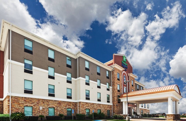 Holiday Inn Express Hotel & Suites PORT ARTHUR by IHG