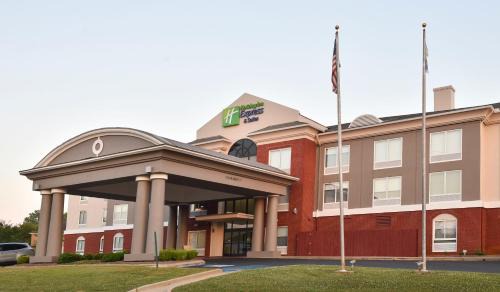Holiday Inn Express Hotel & Suites Selma by IHG
