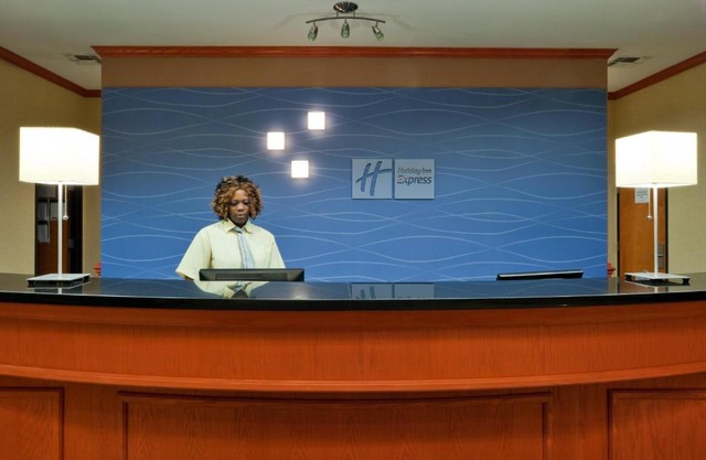 Holiday Inn Express Hotel and Suites Fairfield-North by IHG