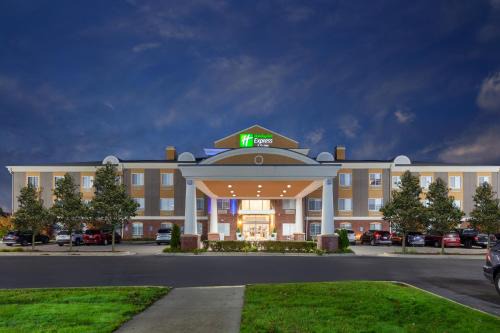 Holiday Inn Express Hotel & Suites Woodhaven by IHG