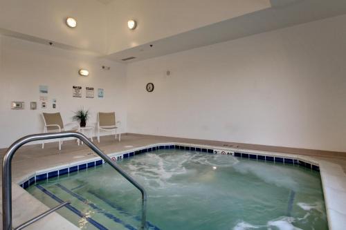 Holiday Inn Express Peru-Lasalle Area by IHG