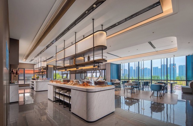 Holiday Inn Express Qingdao City Balcony by IHG