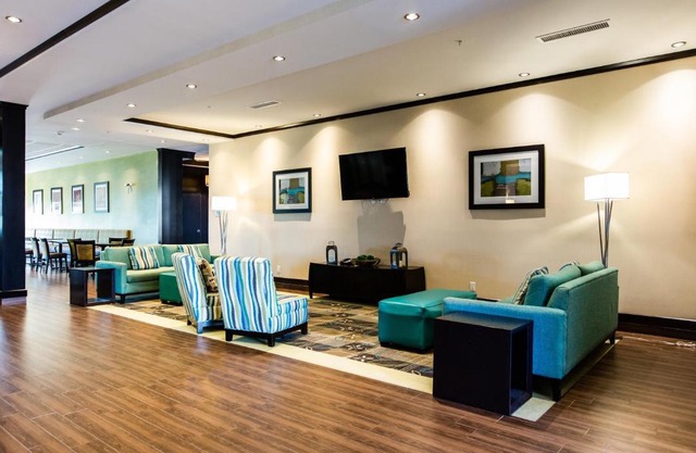 Holiday Inn Express & Suites Spruce Grove - Stony Plain by IHG