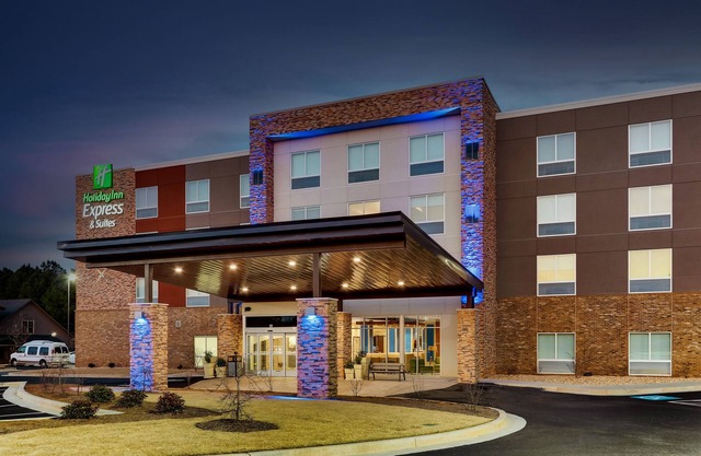 Holiday Inn Express & Suites Dawsonville by IHG