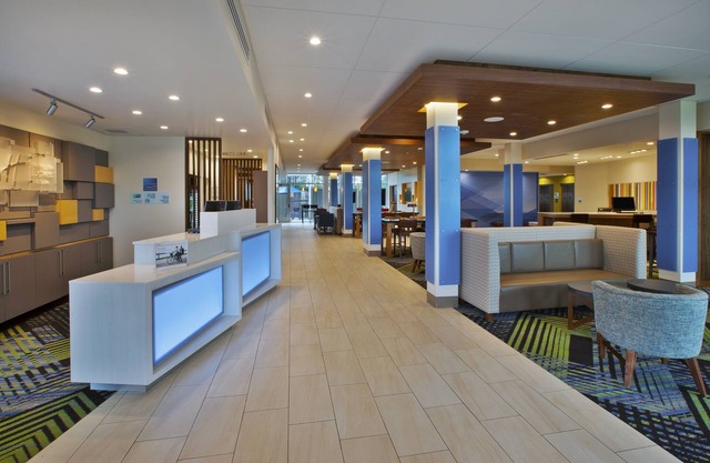 Holiday Inn Express & Suites South Hill by IHG