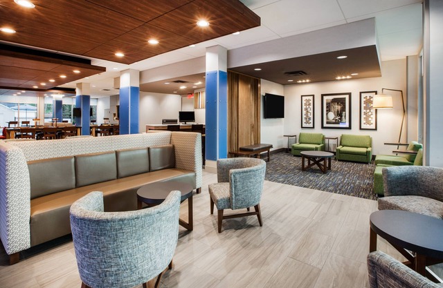 Holiday Inn Express & Suites Atlanta N - Woodstock by IHG