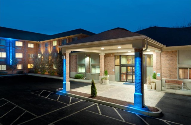 Holiday Inn Express & Suites Smithfield - Providence by IHG