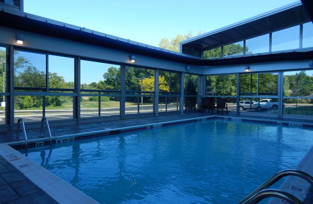 Holiday Inn Express & Suites Milford by IHG