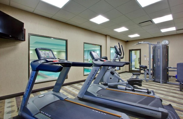 Holiday Inn Express & Suites Ottawa West - Nepean by IHG