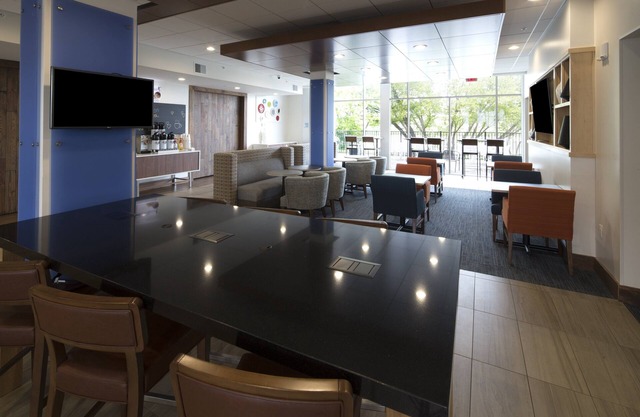 Holiday Inn Express & Suites Alpena - Downtown by IHG
