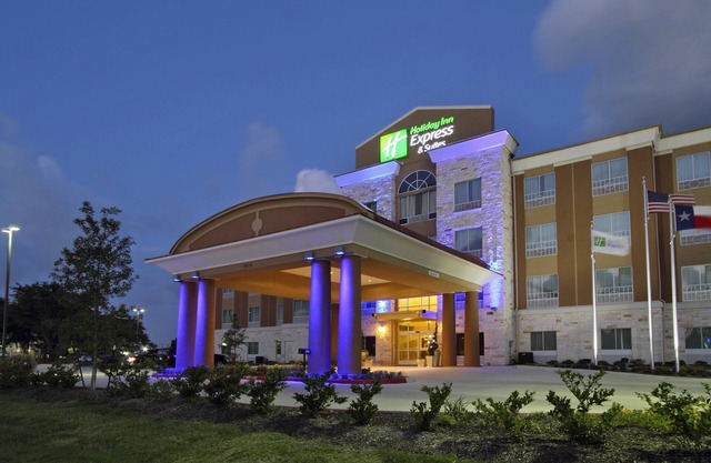 Holiday Inn Express & Suites Houston East - Baytown by IHG