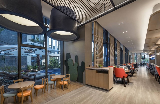 Holiday Inn Express Tengchong Hot Spring by IHG