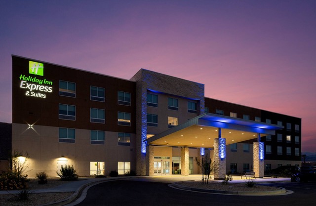 Holiday Inn Express & Suites Bullhead City by IHG
