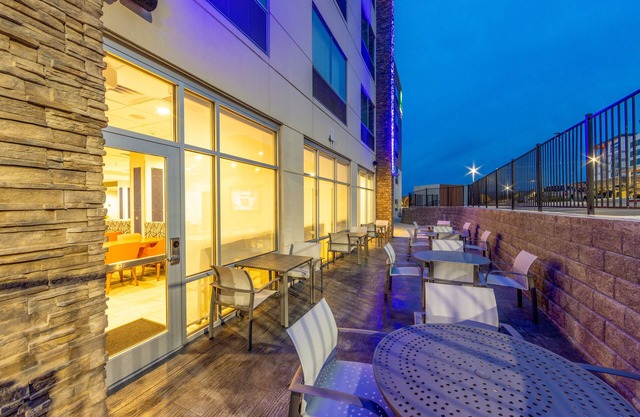 Holiday Inn Express & Suites Harrisonburg University Area by IHG