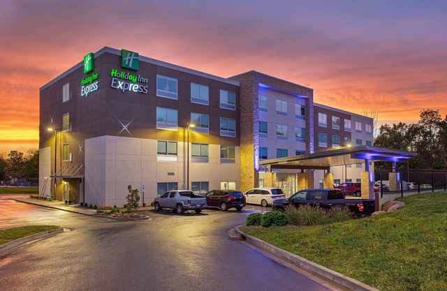 Holiday Inn Express Williamsburg by IHG