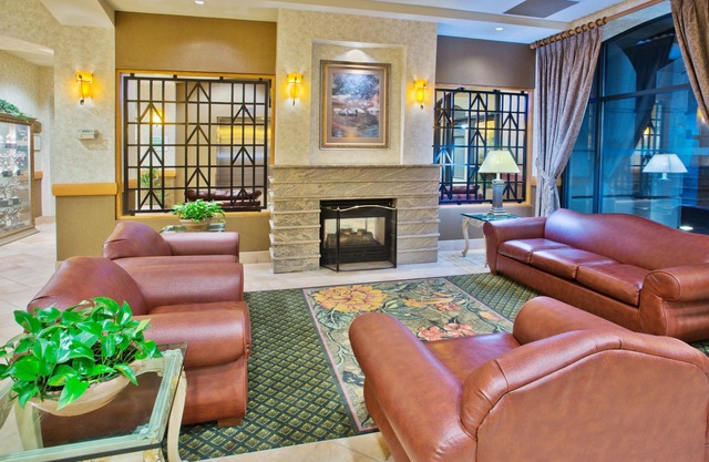 Holiday Inn Hotel & Suites North Vancouver by IHG