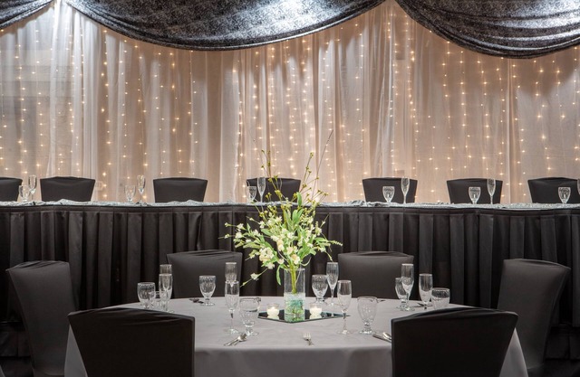 Holiday Inn Hotel & Suites Des Moines - Northwest by IHG