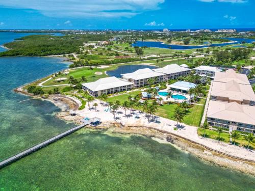 Holiday Inn Resort Grand Cayman by IHG