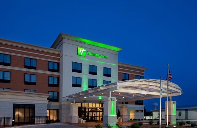 Holiday Inn St. Louis Fairview Heights by IHG