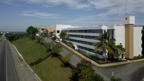 Holiday Inn - Villahermosa Aeropuerto by IHG