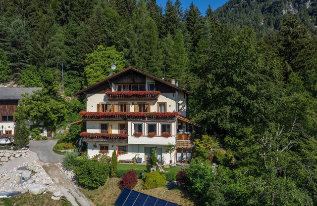 Ferienwohnung “Ursprung” auf dem Baumannhof mit WLAN und Balkon; Parkplätze vorhanden, Haustiere erlaubt