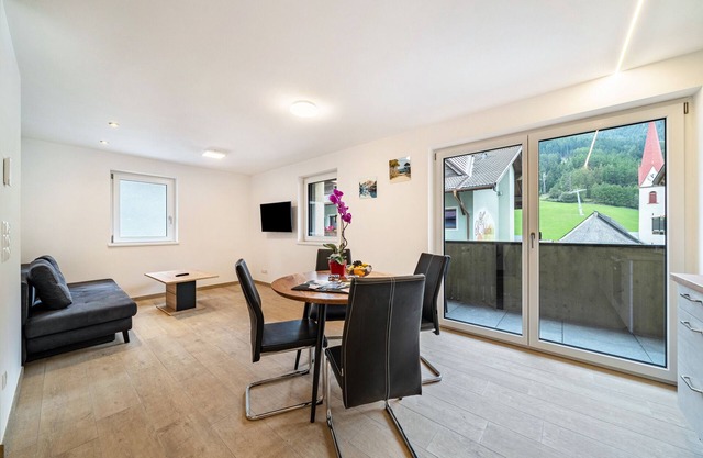Ferienwohnung "Lamm 1" mit Bergblick, Balkon und WLAN