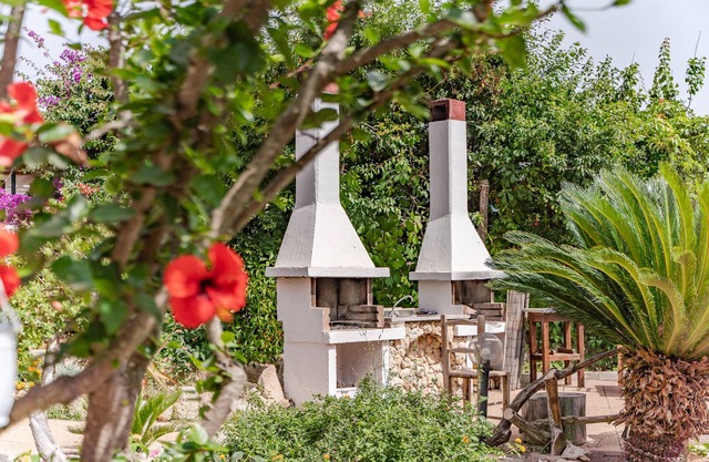 Ferienwohnung 'Giorgio' in Strandnähe mit Meerblick, privater Terrasse & WLAN