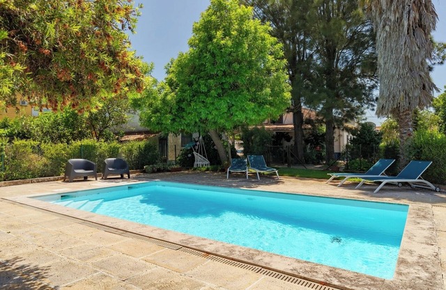 Holiday Pool House Palmela