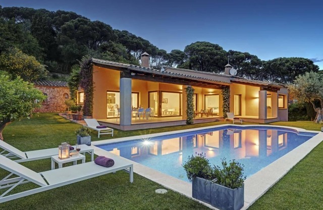 Schöne Villa mit privatem Pool