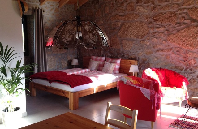 Ferien-Studio in Steinhaus mit Sicht auf die Serra da Estrela, Relaxen, Wandern
