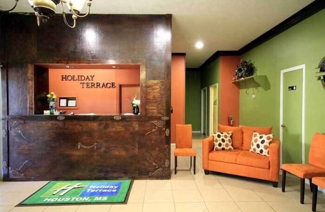 Holiday Terrace Motel