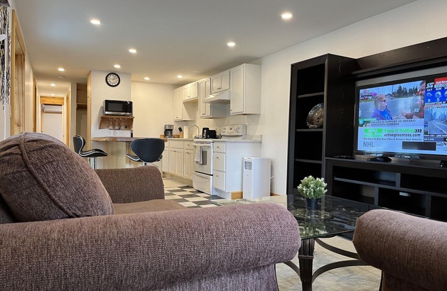 Holiday Town Home - Westville
