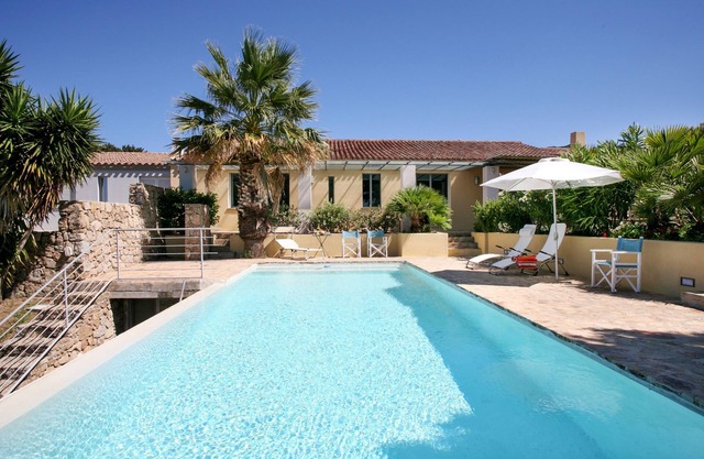 Ferienvilla für max. 6 Personen mit privatem Pool