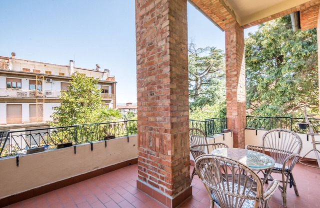 Ferienvilla "La Pineta di Sinalunga" mit Terrasse, Balkon und Garten