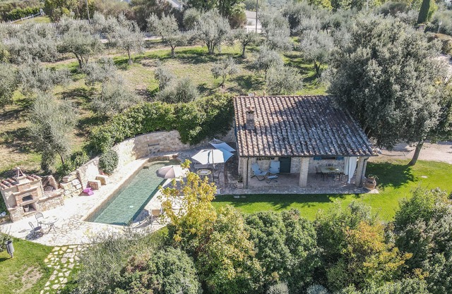 Ferienhaus mit privatem Pool und Klimaanlage in der Nähe von Todi