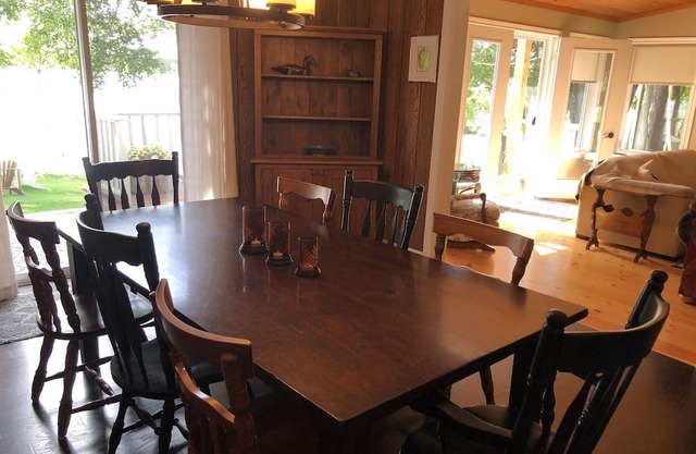 Holidaylane Cottage On Mink See Eganville Ontario
