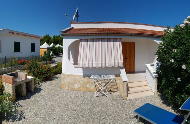 Urlaub in Cottage No. 5 Giovanna Disanti, umgeben von viel Grün in Gargano aVieste