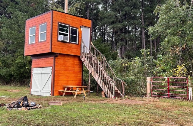 Hollering Pines Retreat-Great for Military, Fugitive Beach, in Mark Twain Forest